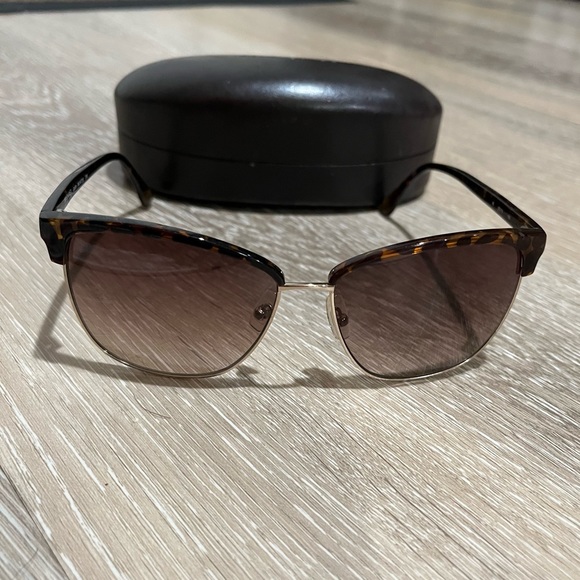 Michael Kors sunglasses Griffin with case - Picture 2 of 8